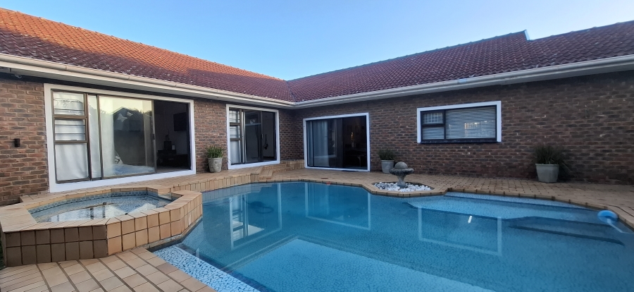 3 Bedroom Property for Sale in Gonubie Eastern Cape